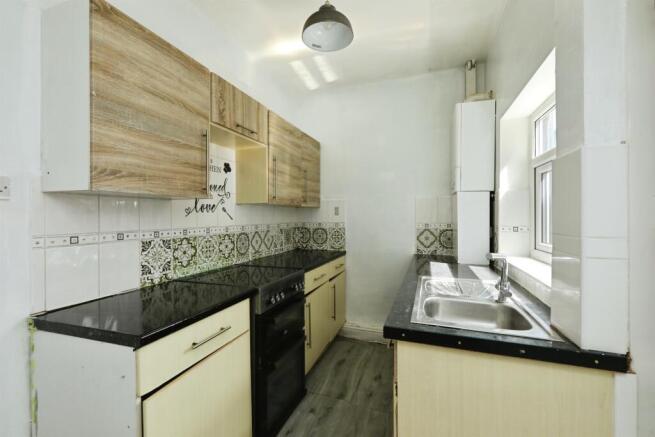 2 bed Terraced for sale Image 4