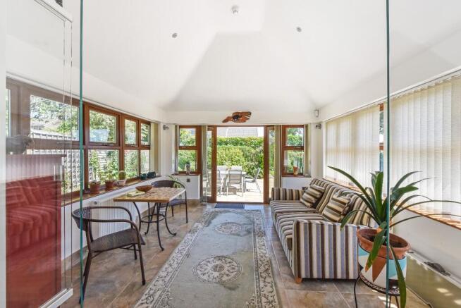 GARDEN ROOM