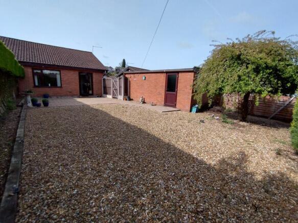 Tollgate Close, Talke, Stoke-on-Trent photo 4