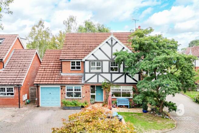 4-bed detached on Barker Close, Arborfield, RG2, £775,000