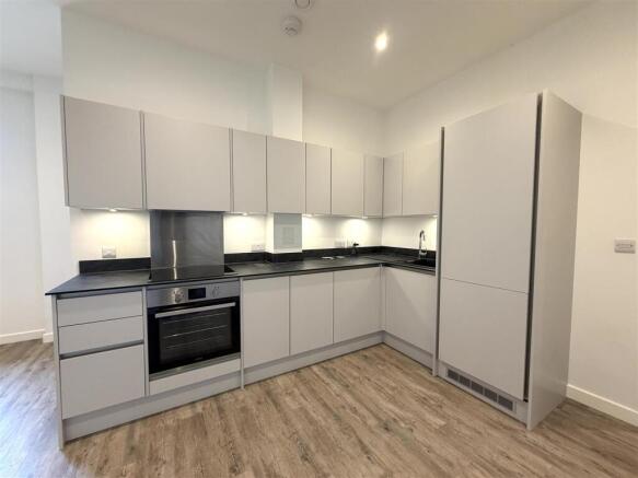 Kitchen pic 2.jpeg