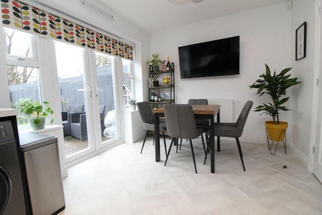 3 bed Terraced for sale Image 5
