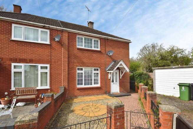 8 Oxford Close, f...