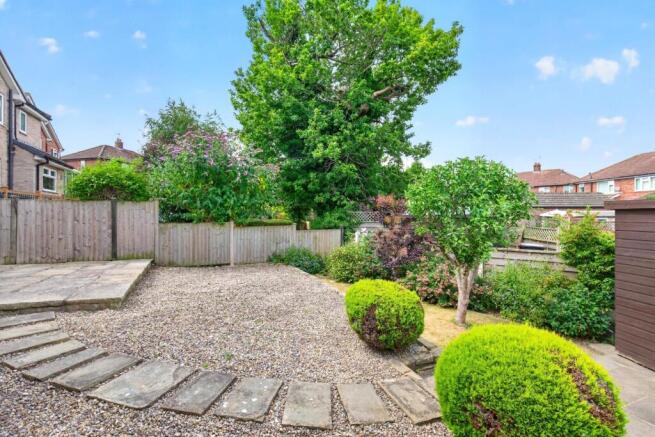 3 bed House for sale Image 10