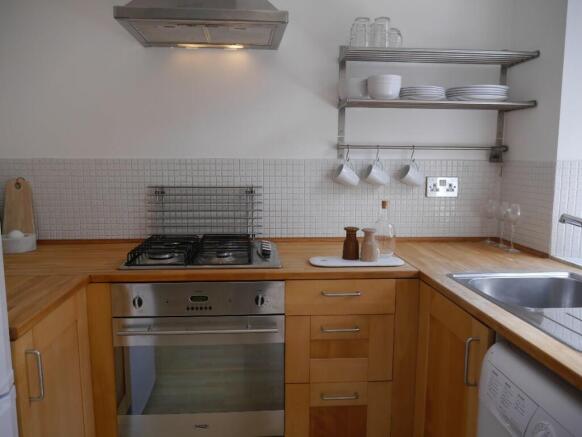 1 bed Terraced to rent Image 9