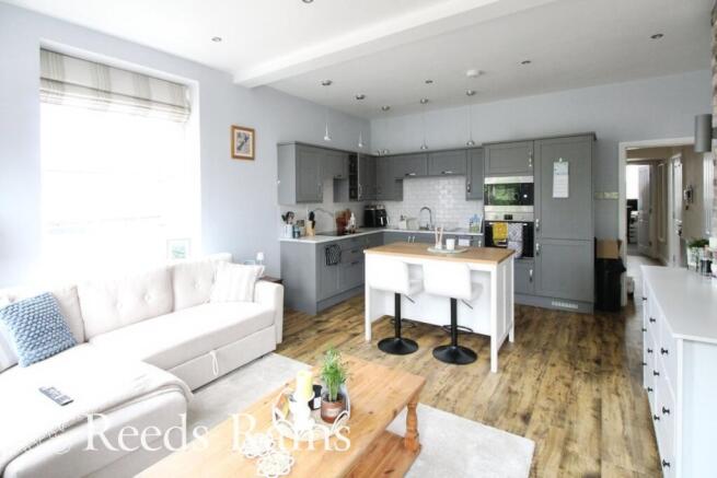 Living/ Dining Kitch