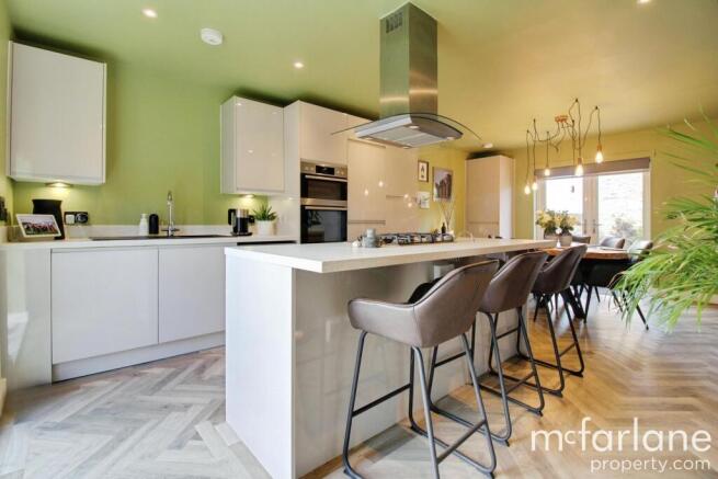 Kitchen & Dining Room