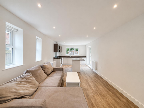 Kitchen / Dining