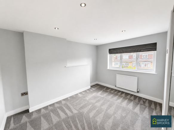 3 bed Semi-Detached for sale Image 8