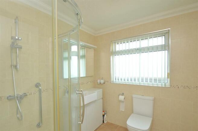 ShowerRoom1.jpg