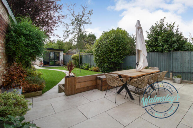 Landscaped gardens & patio areas