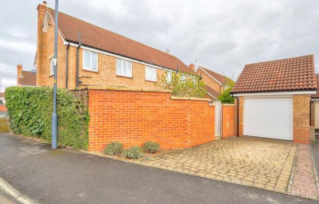 3 bed End of Terrace to rent Image 10