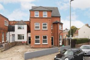 13, 346, Cavendish Road, London SW12 0PJ