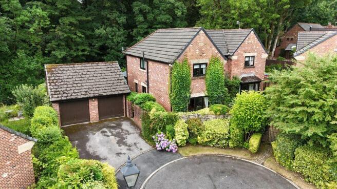 6 Lumwood, Smithills. Bolton. BL1 6TZ