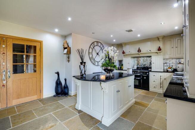 BREAKFAST KITCHEN