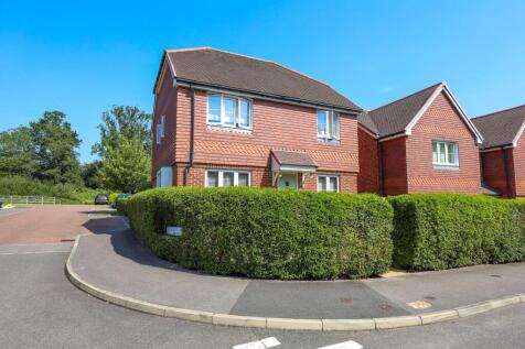 Icarus Avenue, Burgess Hill, RH15