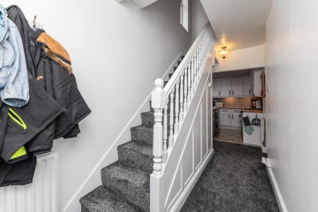 3 bed Semi-Detached for sale Image 8