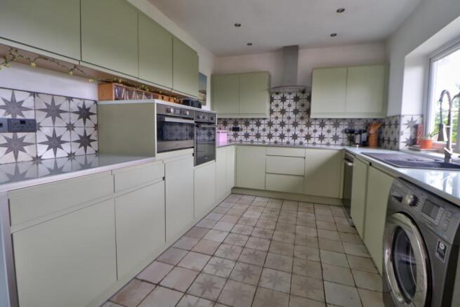 Lovely Modern Kitchen