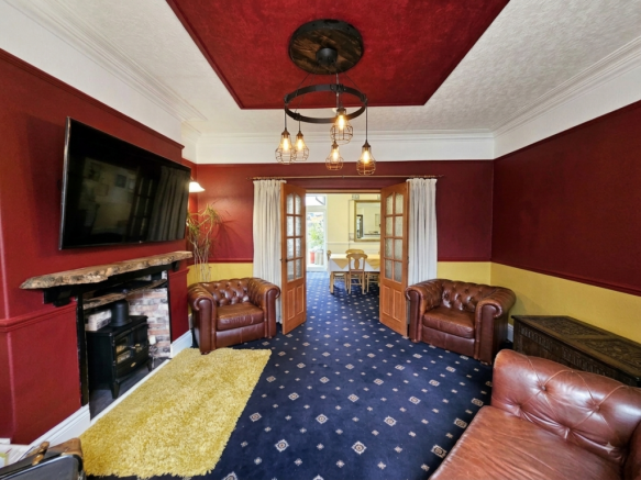 4 bed Terraced for sale Image 2