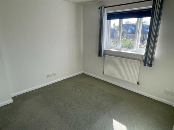 Bedroom 1.JPG