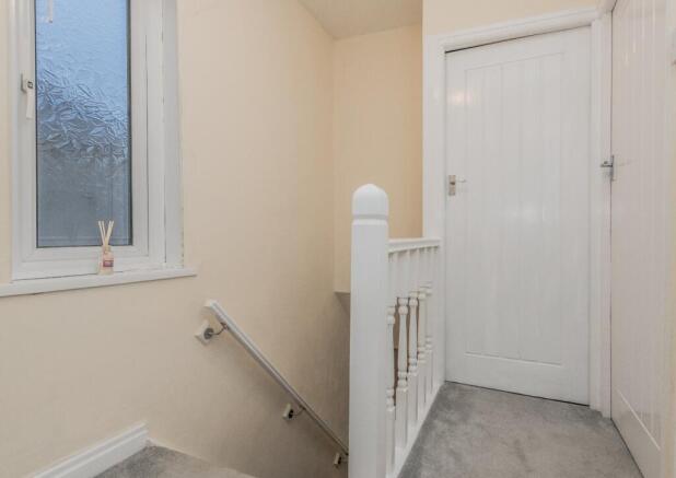 3 bed Semi-Detached for sale Image 7