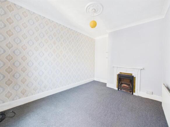 4 bed Terraced for sale Image 8
