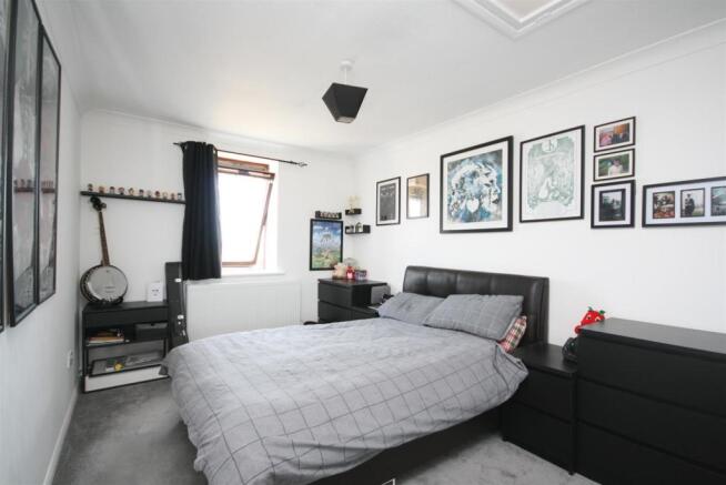 Bedroom.JPG