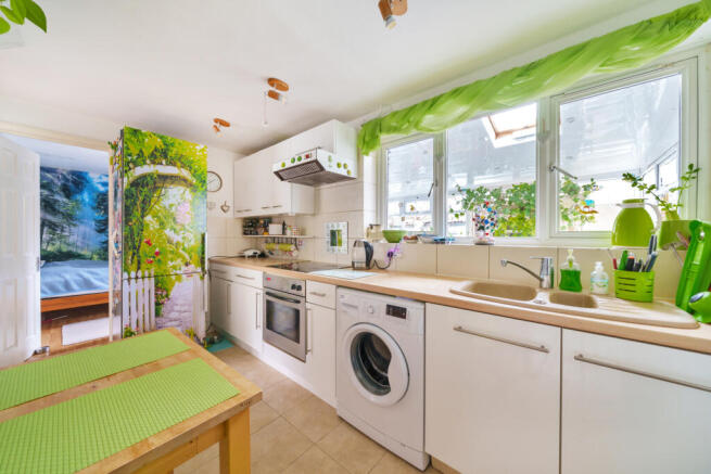 Luker Avenue, Henley-on-Thames, Oxfordshire, RG9 photo 4