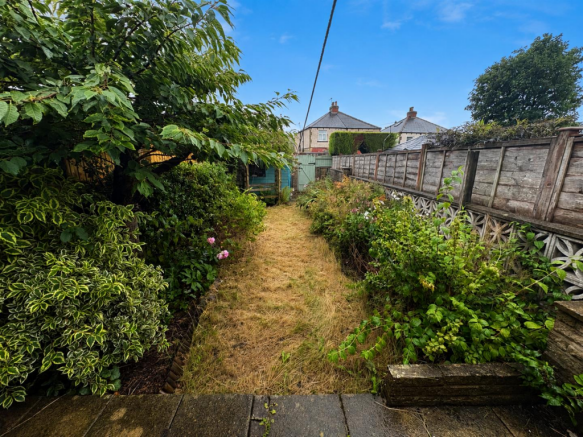 2 bed Terraced for sale Image 12