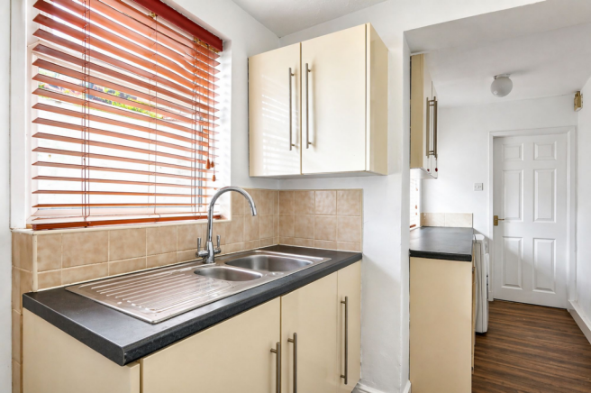 2 bed Terraced for sale Image 7