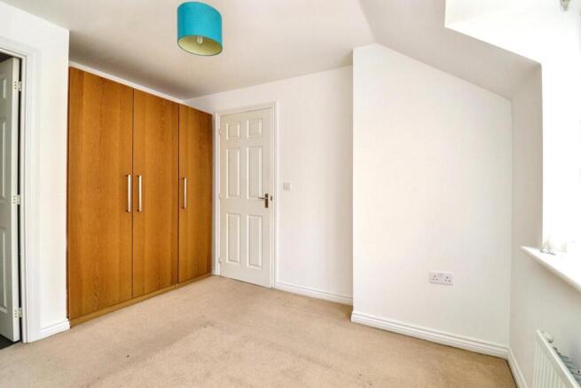 3 bed Semi-Detached for sale Image 11