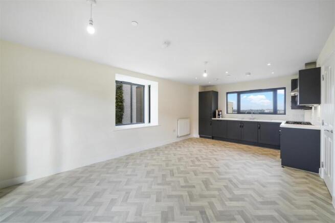 31 Evolution Court - 6TbKDWjYeRPoa5S9zX8V.jpg