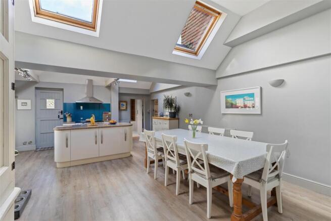 Kitchen/Dining Room