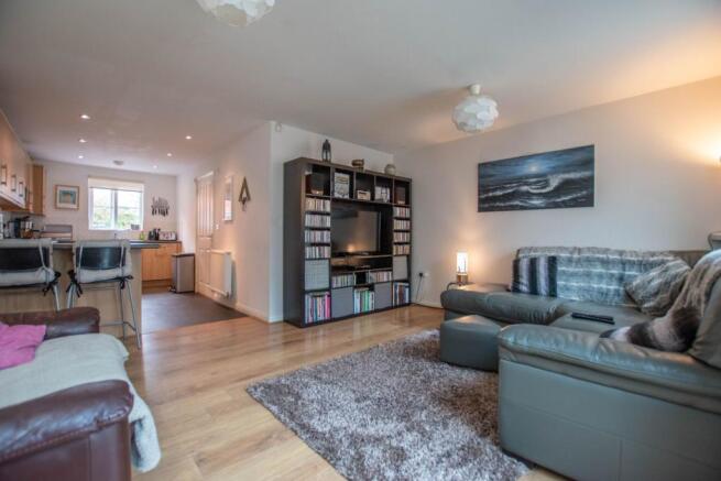 Lounge / Kitchen