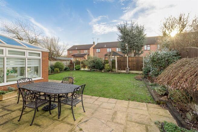 3 River Drive  Atherstone