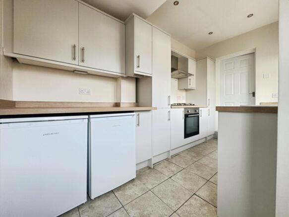 3 bed End of Terrace to rent Image 5