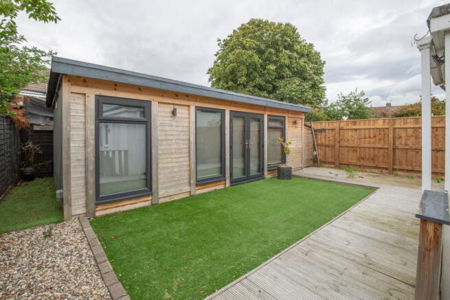 3 bed Semi-Detached for sale Image 2