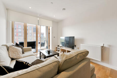 Ipswich Court, Hanwell, W7