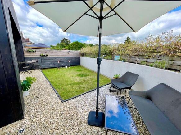 Sunny Garden