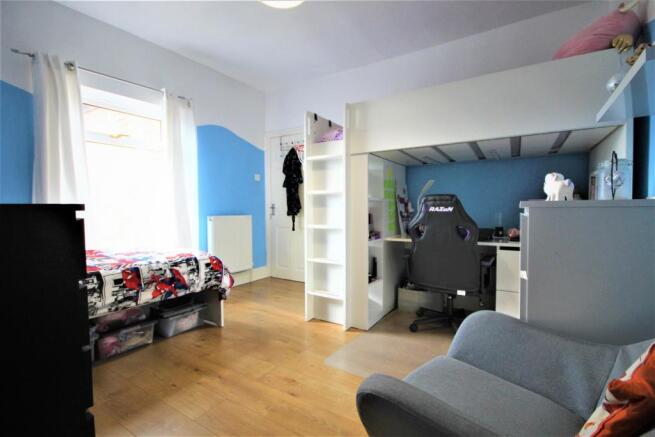 BEDROOM TWO (1).JPG