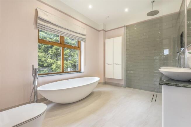 En Suite Bathroom