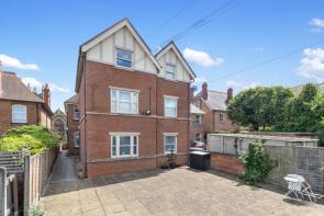 Flat 5, 211 Bosbury Lodge, Worcester Road, Malvern WR14 1SP