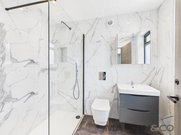 Shower Room 4