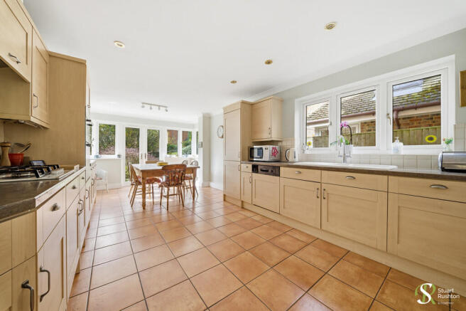 25 Grassfield Way...