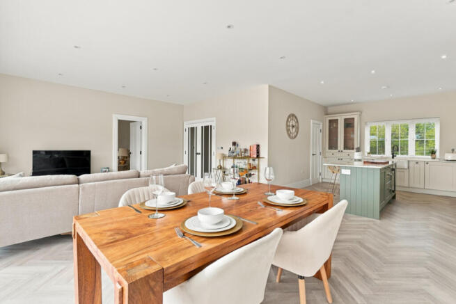 Spellbrook Lane West, Spellbrook, Bishop's Stortford, Hertfordshire, CM23 photo 4