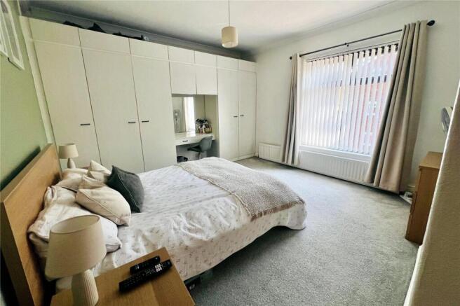 2 bed Terraced for sale Image 8