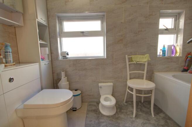 3 bed Semi-Detached for sale Image 9