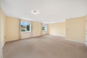Flat 2, 4 Ambleside House, Gibbs Green, Edgware HA8 9PR