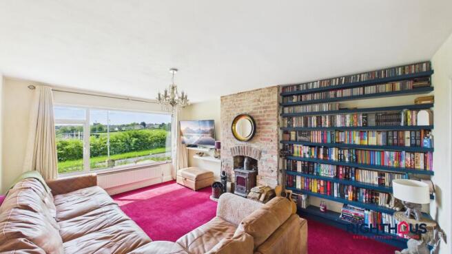 3 bed Semi-Detached for sale Image 6
