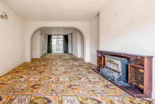 3 Court Farm Road-8.jpg